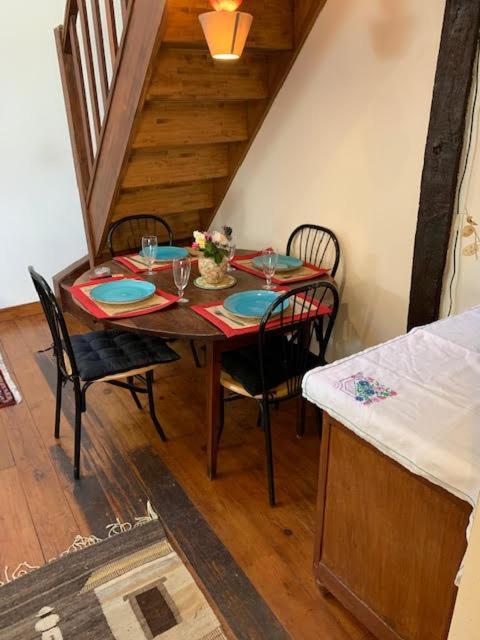 Red Gate Cottage Saulgond Ngoại thất bức ảnh